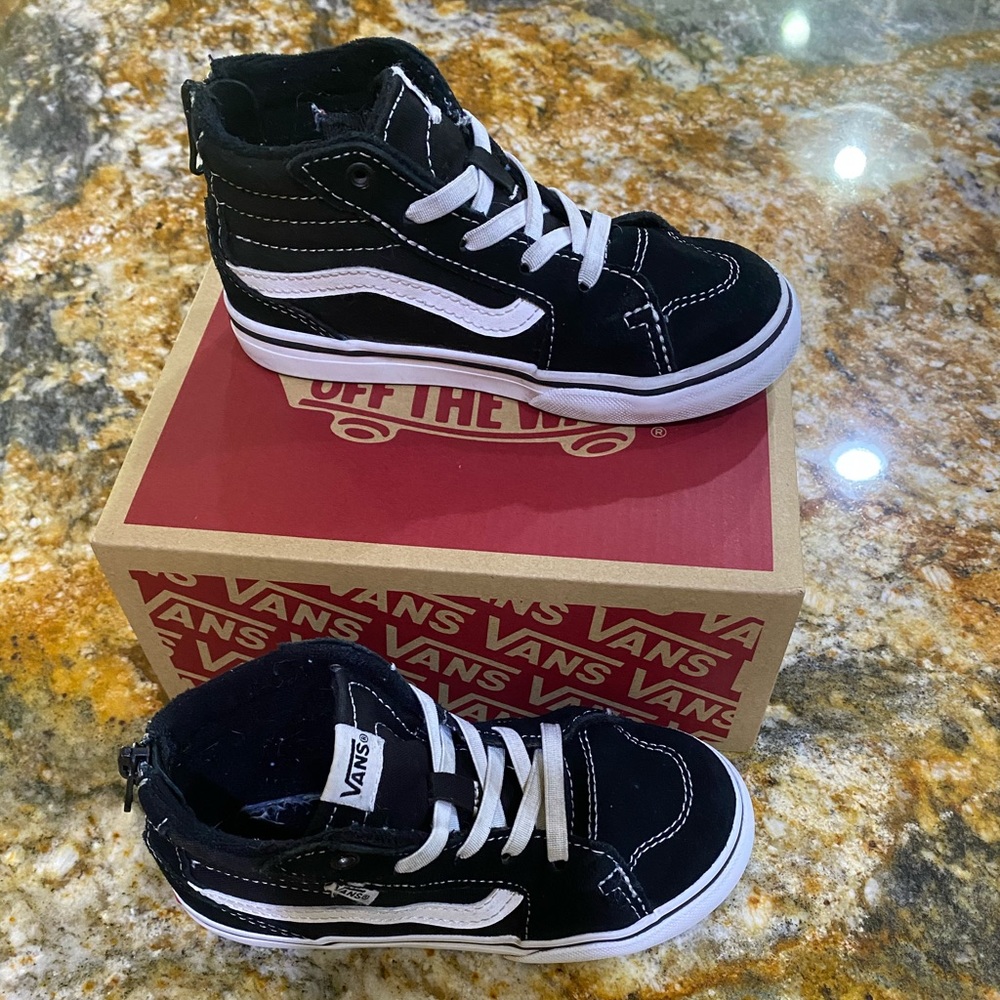 Size 10.0 toddler hightop Vans
